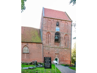 Schiefer Kirchturm Suurhusen