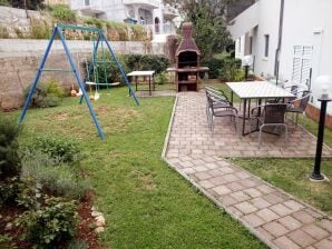 Apartments Tomas - Four Bedroom Apartment with Balcony(A4)