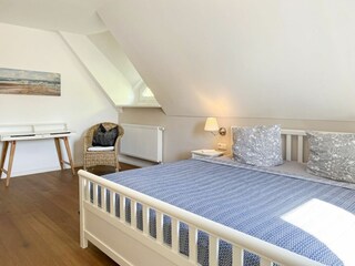 Schlafzimmer 2 - Schreibtisch