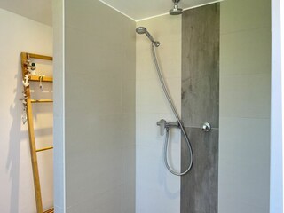 Dusche in der Sauna