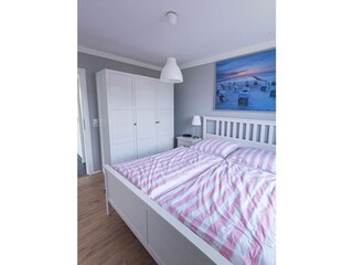 Kleiderschrank