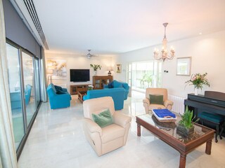 Villa Marratxí Features 21
