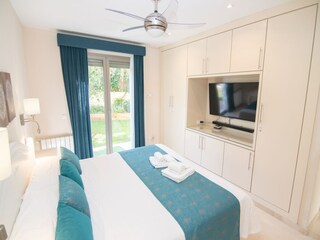 Villa Marratxí Features 26