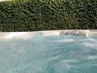 gemeinsam genutzter Außen Whirlpool