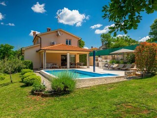 Villa Tinjan Buitenaudio-opname 3