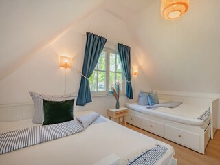 2. Schlafzimmer mit zwei Queensizebetten ...