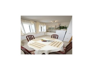 Apartment Sutivan Features 7