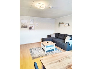 Wohnzimmer mit Wohnlandschaft
