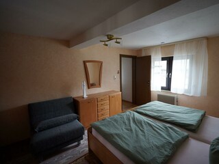 1. Stock Schlafzimmer