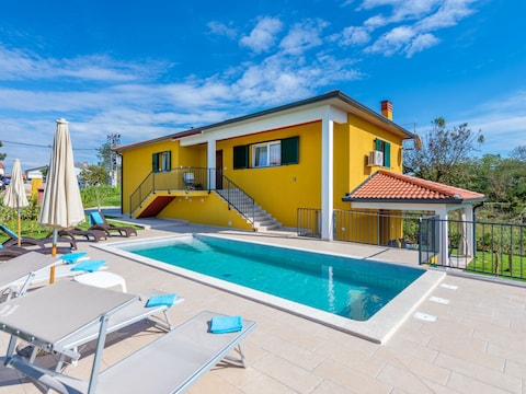 Villa Jole