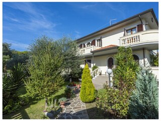 Apartment Massa Umgebung 23