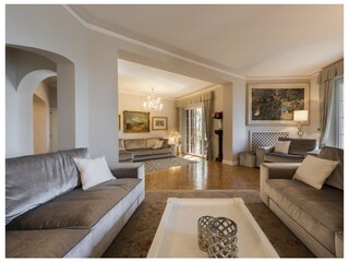 Villa Sovicille Features 24