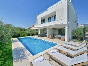 Modern Villa with private pool and terrace - Kastel Stafilic - image1