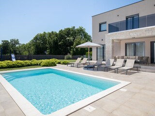 Villa Loborika Outdoor Recording 4