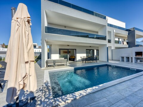 Villa Venus met zwembad en wellness