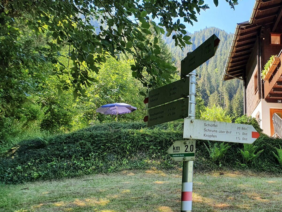 Haus und Wanderwege