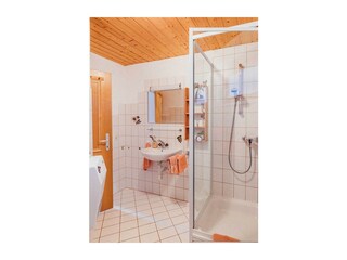 Badezimmer 1