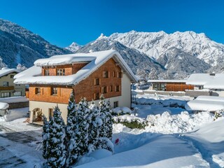 Blick auf die Vandanser Steinwand