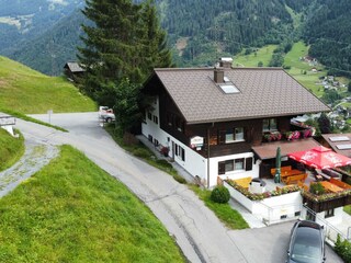 dji_fly_20250806_110238_836_1754471002546_photo_op