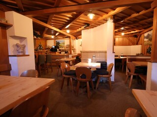 Gemütlicher stubben mit Bar