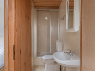 Alpinchalet zigjam - kamer 5.3 douche-wc