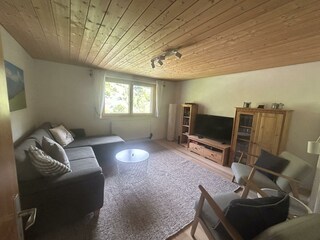 Wohnzimmer 3