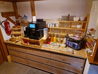Frühstück Buffet Alpine Chalet Zigjam