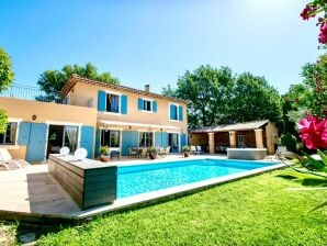 Villa moderna con piscina e jacuzzi a Villars - Saint-Saturnin-lès-Apt - image1