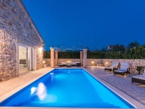 Belle villa à Sukošan avec piscine privée - Sukosan - image1