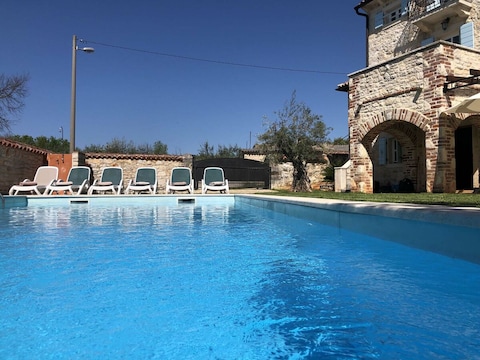 Villa Lamija