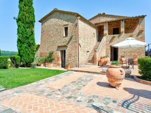 Malerisches Ferienhaus in Montalcino mit Swimmingpool - Buonconvento - image1