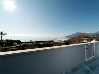 Apartment Scario Outdoor Recording 4