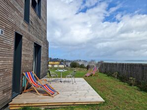 Appartement Studio met terras en prachtig uitzicht op zee - Locquirec - image1