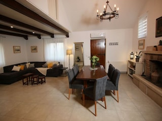 Villa Nerežišća Features 10