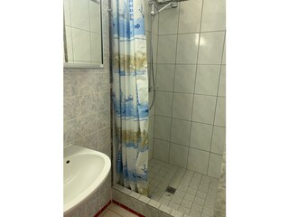 Bodennahe Dusche