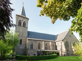 Vakantiehuis Robertville Omgeving 24