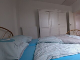 Schlafzimmer1