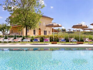 Villa Mogliano Outdoor Recording 2