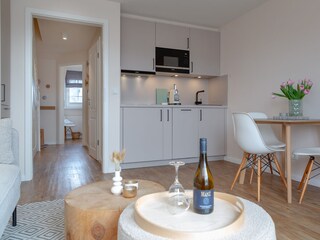 Wohnzimmer mit Blick in die Diele