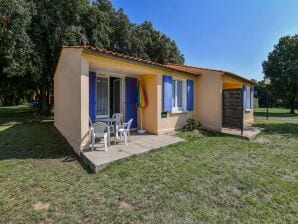 Ferienhaus in einem Ferienpark mit Pool - Torxé - image1