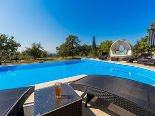 Villa Labinci Outdoor Recording 6