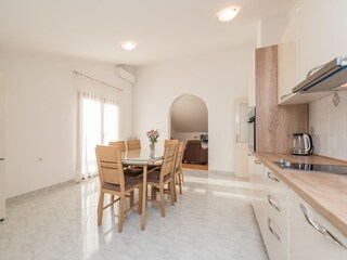 Apartment Vrsi Ausstattung 24