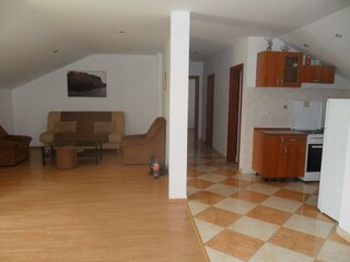 Apartment Suđurađ Features 15
