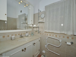 Holiday house Lagos Features 19