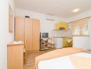 Apartamentos Skurla - Apartamento estudio con terraza (A1 žuti) - Saplunara - image1