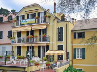 Vakantiepark Moneglia Buitenaudio-opname 1