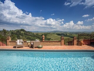 Villa Lajatico Outdoor Recording 4