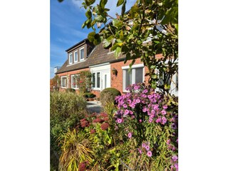 Fehmarn-Perle mit Blick in den Garten