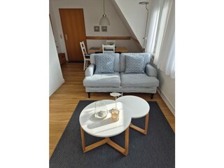 Wohnzimmer mit Blick zur Essecke