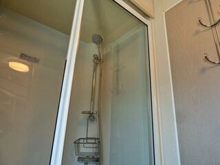 Chalet Coverack Features 18